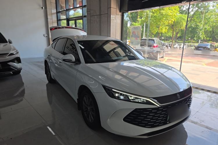 Used BYD Qin L 2024 DM-i 80KM Leading Model Front Right 45 Deg