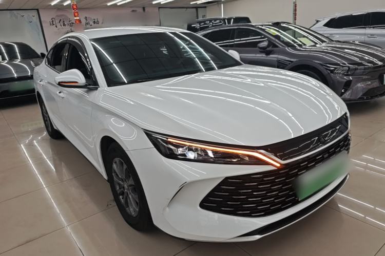Used BYD Qin L 2024 DM-i 80KM Leading Model Front Right 45 Deg