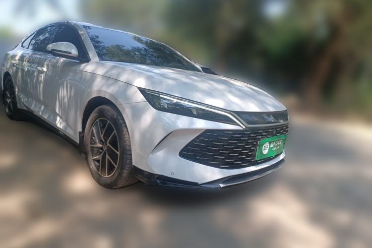 Used BYD Qin L 2024 DM-i 120KM Leading Model Front Right 45 Deg