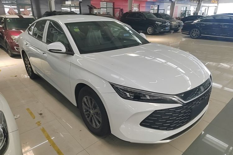 Used BYD Qin L 2024 DM-i 80KM Leading Model Front Right 45 Deg