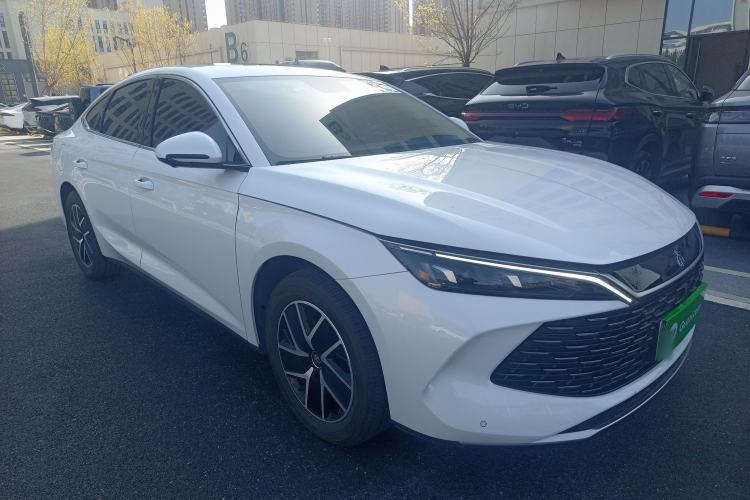 Used BYD Qin L 2024 DM-i 120KM Leading Model Front Right 45 Deg