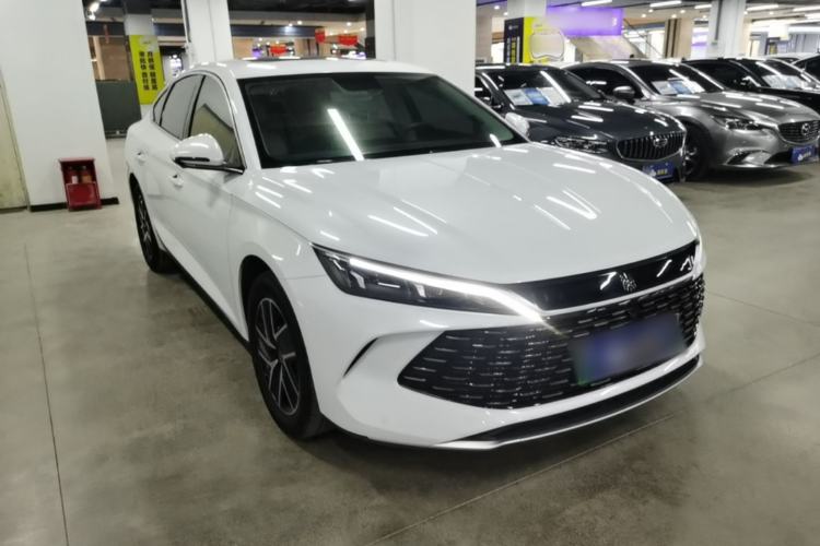 Used BYD Qin L 2024 DM-i 120KM Leading Model Front Right 45 Deg