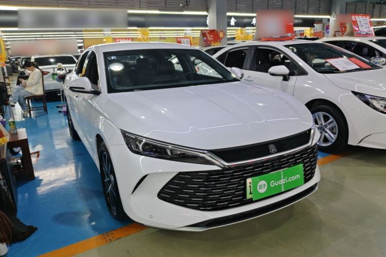 Used BYD Qin L 2024 DM-i 80KM Beyond Model Front Right 45 Deg