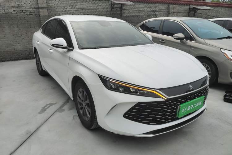 Used BYD Qin L 2024 DM-i 80KM Leading Model Front Right 45 Deg