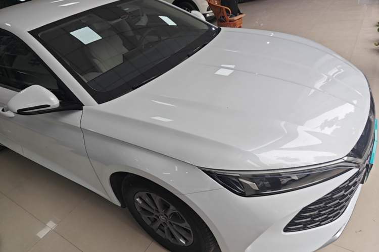 Used BYD Qin L 2024 DM-i 80KM Leading Model Front Right 45 Deg