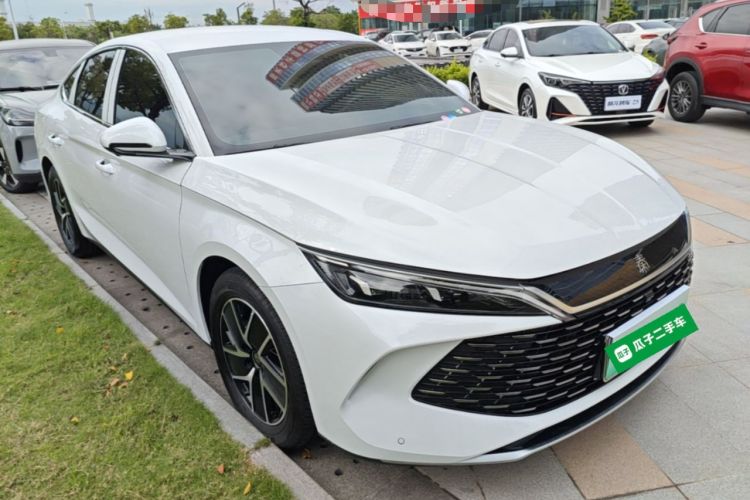 Used BYD Qin L 2024 DM-i 80KM Beyond Model Front Right 45 Deg