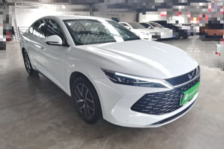 Used BYD Qin L 2024 DM-i 120KM Beyond Model Front Right 45 Deg