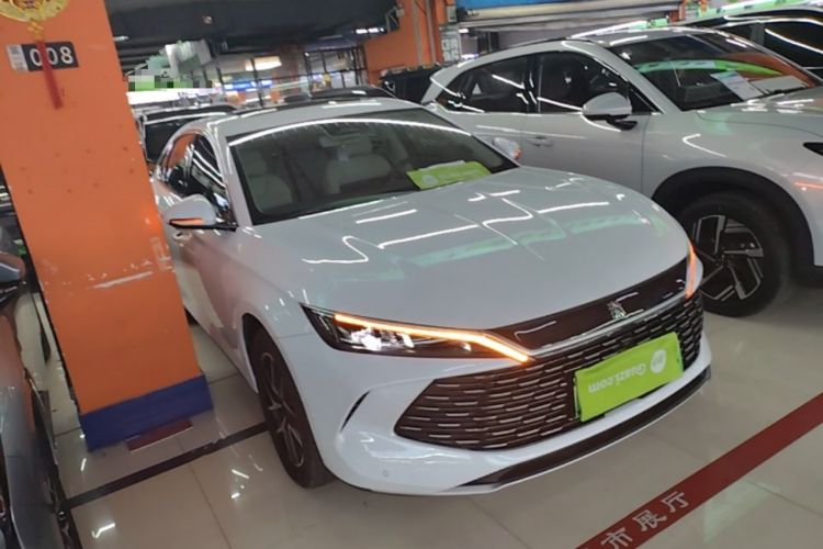 Used BYD Qin L 2024 DM-i 120KM Beyond Model Front Right 45 Deg