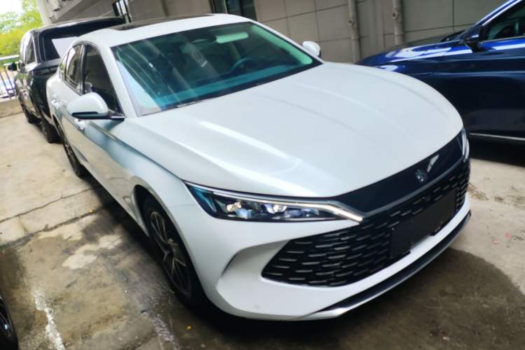 Used BYD Qin L 2024 DM-i 120KM Beyond Model Front Right 45 Deg