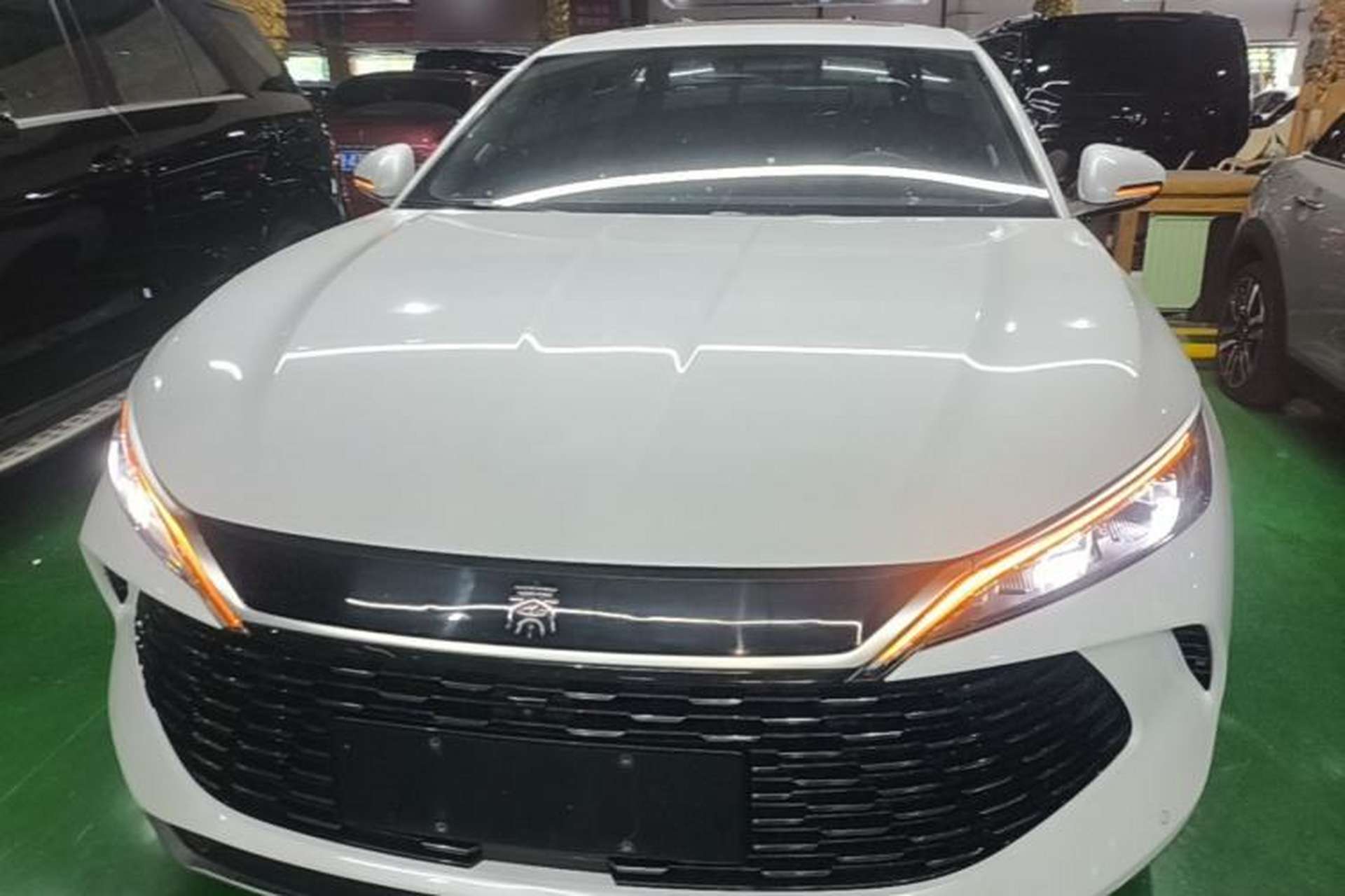 Used BYD Qin L 2024 DM-i 120KM Beyond Model Front