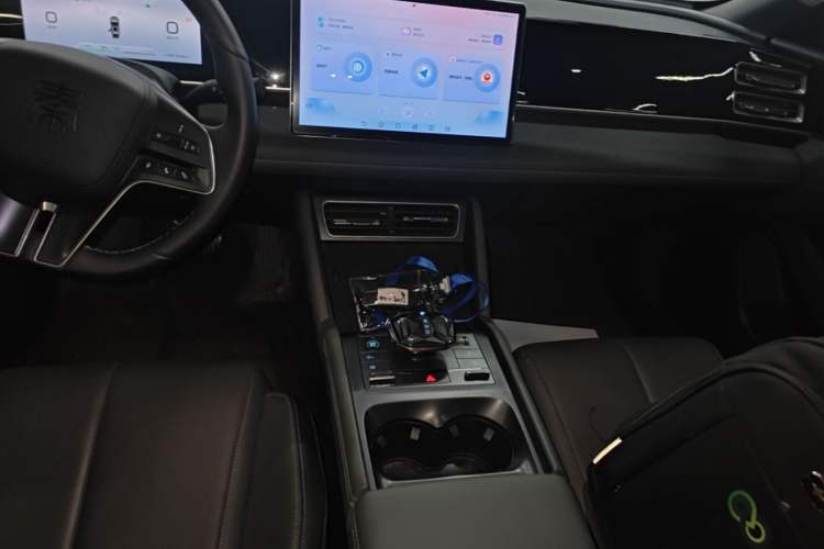 Used BYD Qin L 2024 DM-i 80KM Beyond Model Gear Lever