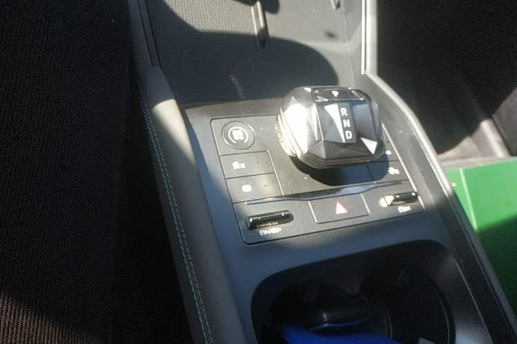 Used BYD Qin L 2024 DM-i 80KM Beyond Model Gear Lever