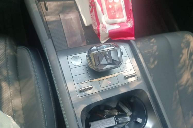 Used BYD Qin L 2024 DM-i 120KM Leading Model Gear Lever