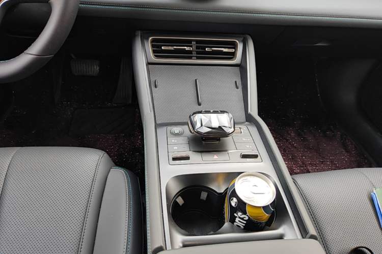 Used BYD Qin L 2024 DM-i 80KM Beyond Model Gear Lever