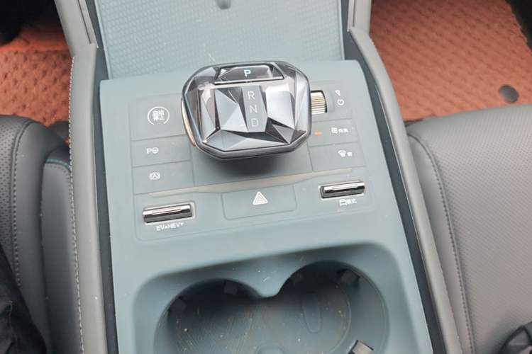 Used BYD Qin L 2024 DM-i 80KM Beyond Model Gear Lever