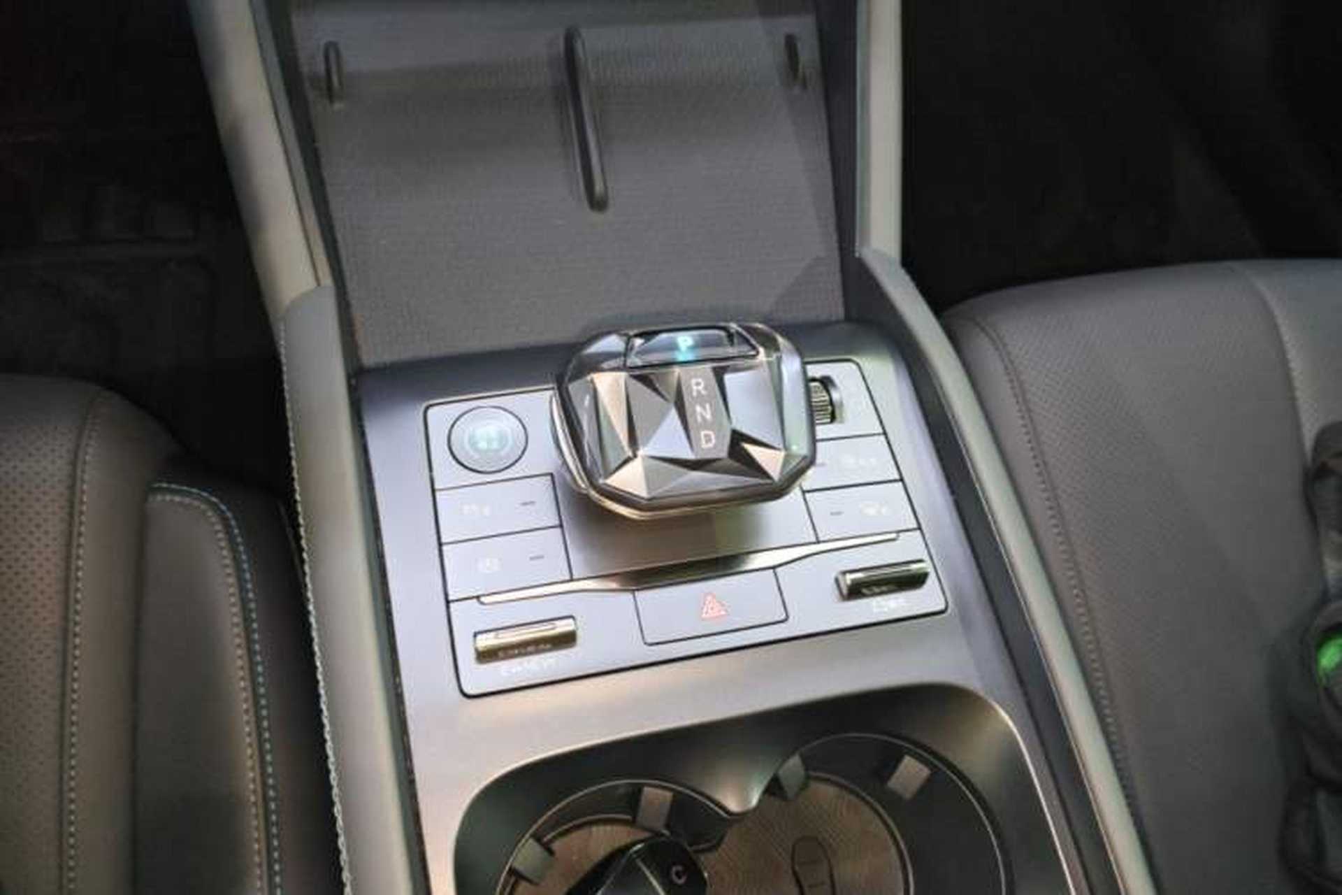 Used BYD Qin L 2024 DM-i 80KM Beyond Model Gear Lever