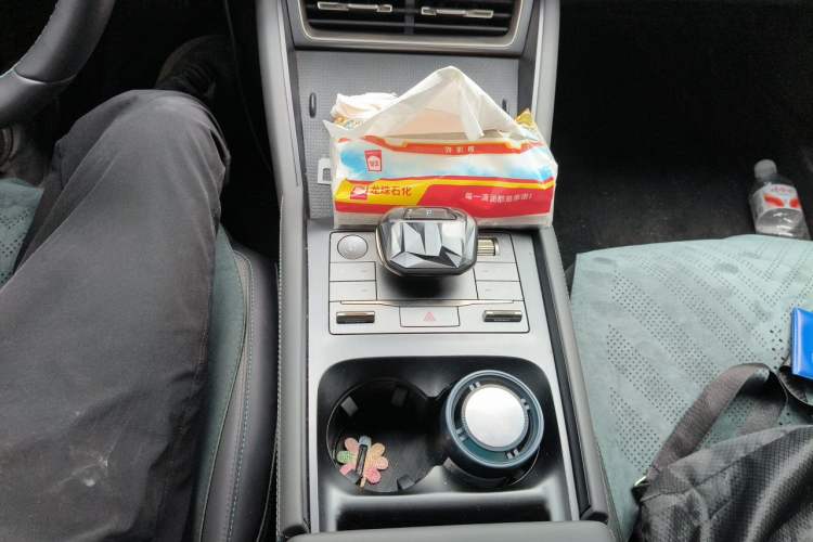 Used BYD Qin L 2024 DM-i 80KM Beyond Model Gear Lever