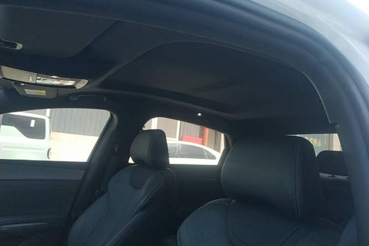Used BYD Qin L 2024 DM-i 120KM Excellence Model Headliner