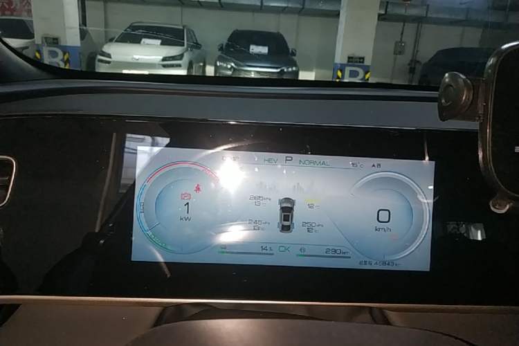 Used BYD Qin L 2024 DM-i 120KM Leading Model Instrument Cluster