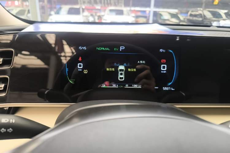 Used BYD Qin L 2024 DM-i 80KM Leading Model Instrument Cluster