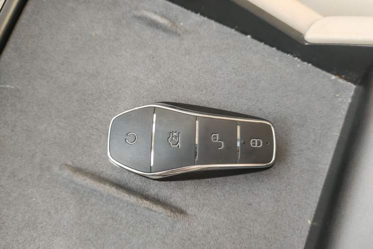 Used BYD Qin L 2024 DM-i 120KM Excellence Model Interior 1
