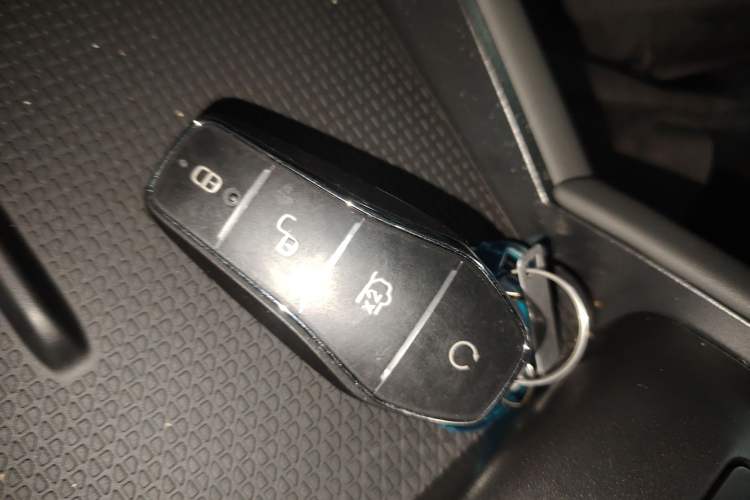 Used BYD Qin L 2024 DM-i 120KM Beyond Model Interior 1