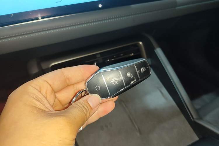 Used BYD Qin L 2024 DM-i 120KM Excellence Model Interior 1