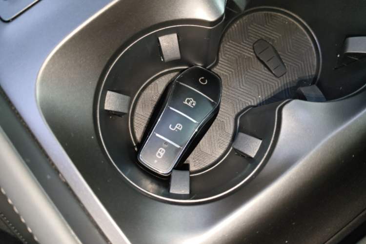 Used BYD Qin L 2024 DM-i 80KM Beyond Model Interior 1