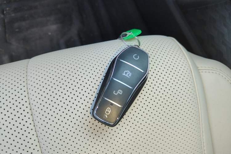 Used BYD Qin L 2024 DM-i 80KM Leading Model Interior 1