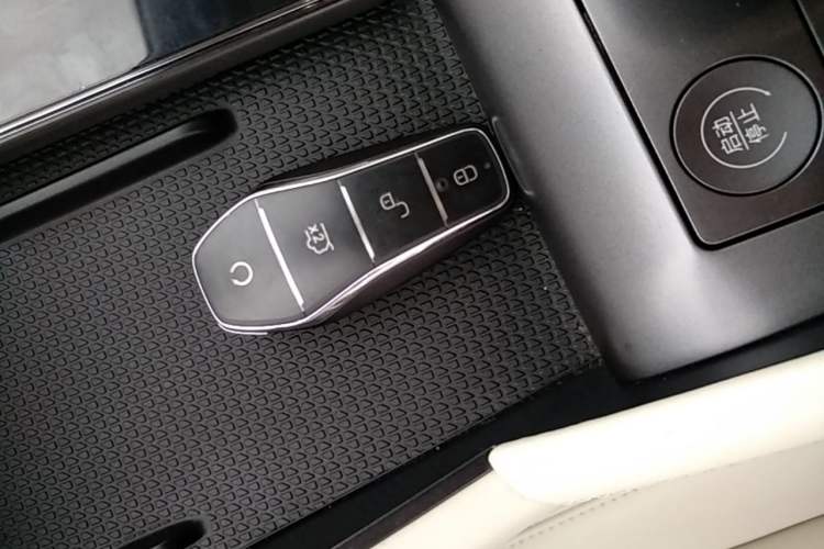 Used BYD Qin L 2024 DM-i 80KM Beyond Model Interior 1
