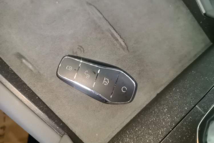 Used BYD Qin L 2024 DM-i 120KM Excellence Model Interior 1