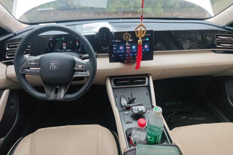 Used BYD Qin L 2024 DM-i 80KM Leading Model Interior 2