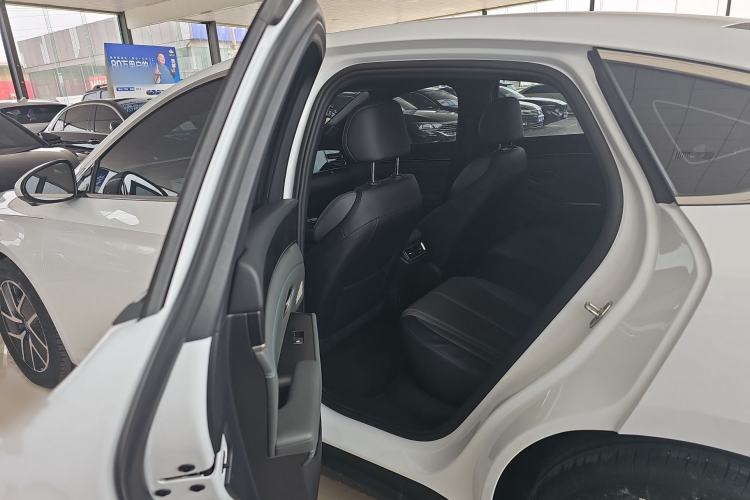 Used BYD Qin L 2024 DM-i 120KM Leading Model Interior 2