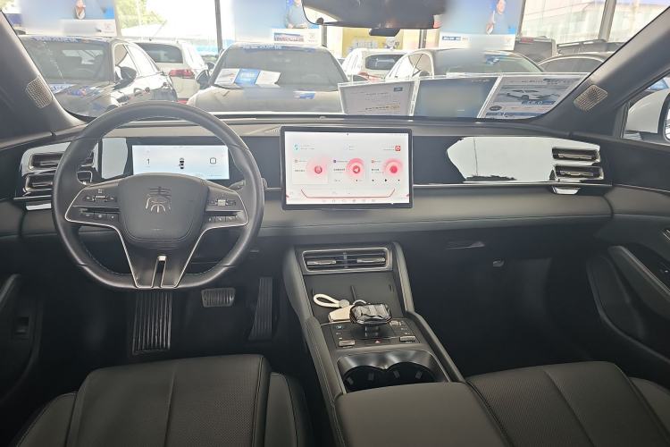 Used BYD Qin L 2024 DM-i 120KM Leading Model Interior 3
