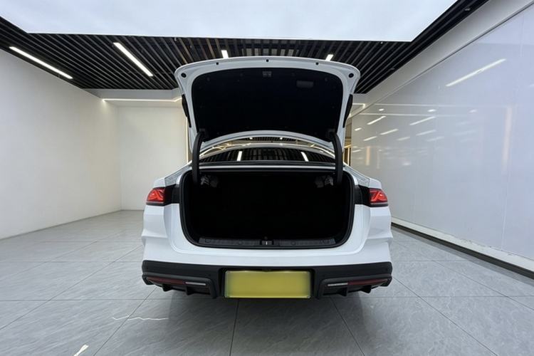 Used BYD Qin L 2024 DM-i 80KM Leading Model Interior 3