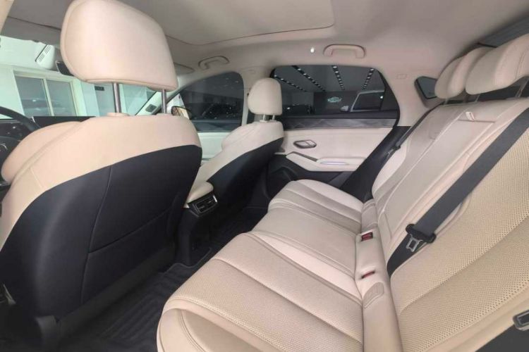 Used BYD Qin L 2024 DM-i 120KM Leading Model Interior 3