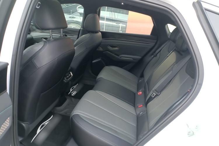 Used BYD Qin L 2024 DM-i 120KM Beyond Model Interior 4