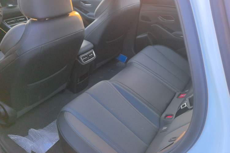 Used BYD Qin L 2024 DM-i 80KM Beyond Model Interior 4