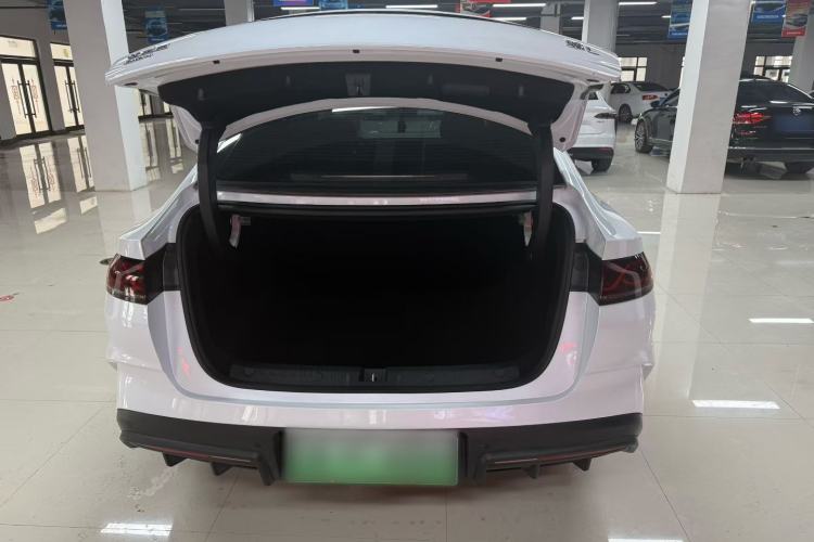 Used BYD Qin L 2024 DM-i 120KM Beyond Model Interior 7