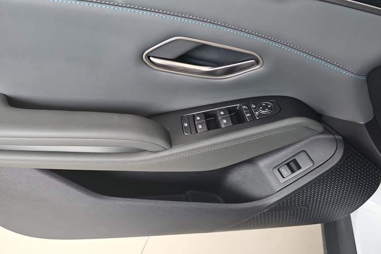 Used BYD Qin L 2024 DM-i 120KM Leading Model Interior 8