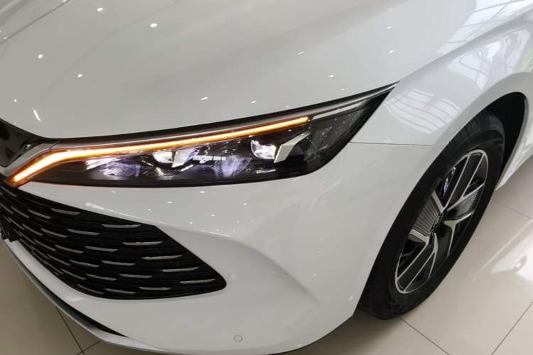 Used BYD Qin L 2024 DM-i 120KM Beyond Model Left Front Headlight