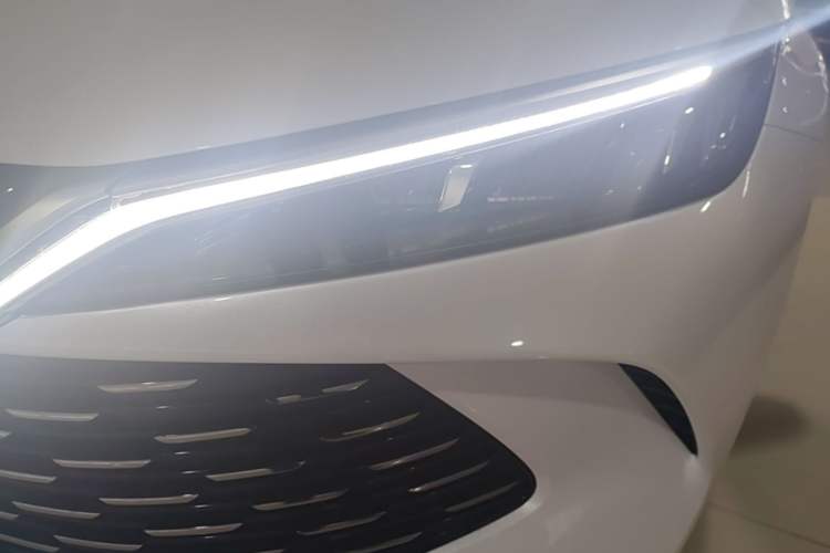 Used BYD Qin L 2024 DM-i 120KM Leading Model Left Front Headlight