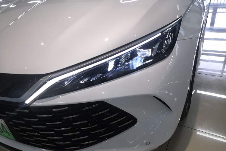 Used BYD Qin L 2024 DM-i 120KM Beyond Model Left Front Headlight
