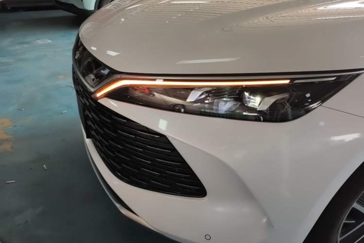 Used BYD Qin L 2024 DM-i 120KM Leading Model Left Front Headlight