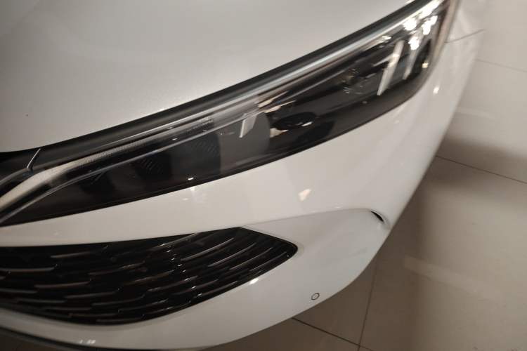 Used BYD Qin L 2024 DM-i 120KM Beyond Model Left Front Headlight