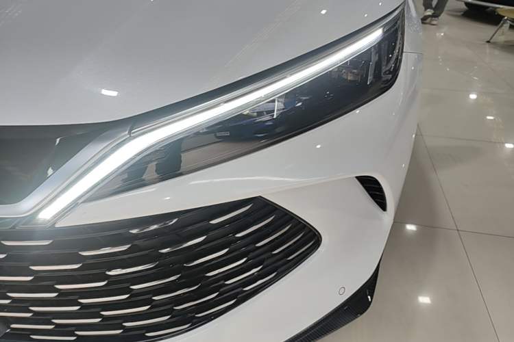 Used BYD Qin L 2024 DM-i 120KM Excellence Model Left Front Headlight