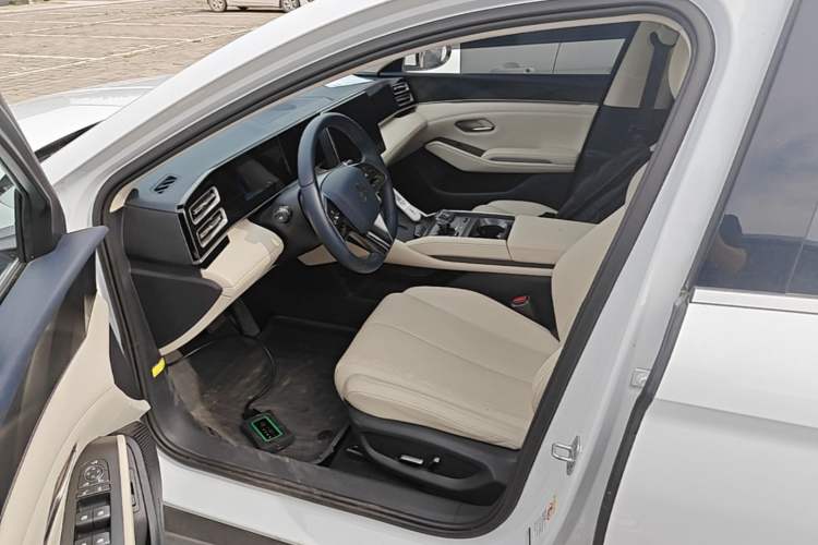 Used BYD Qin L 2024 DM-i 120KM Beyond Model Left Front Seat