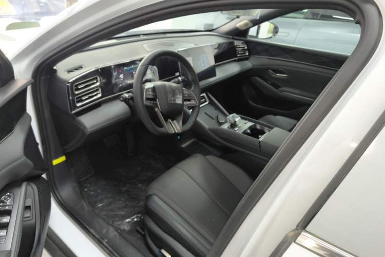 Used BYD Qin L 2024 DM-i 120KM Beyond Model Left Front Seat