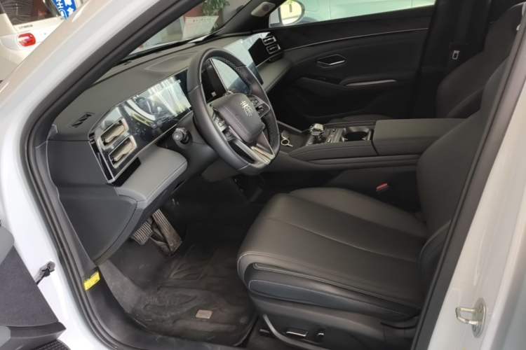 Used BYD Qin L 2024 DM-i 120KM Leading Model Left Front Seat