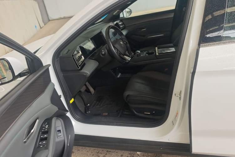 Used BYD Qin L 2024 DM-i 120KM Excellence Model Left Front Seat